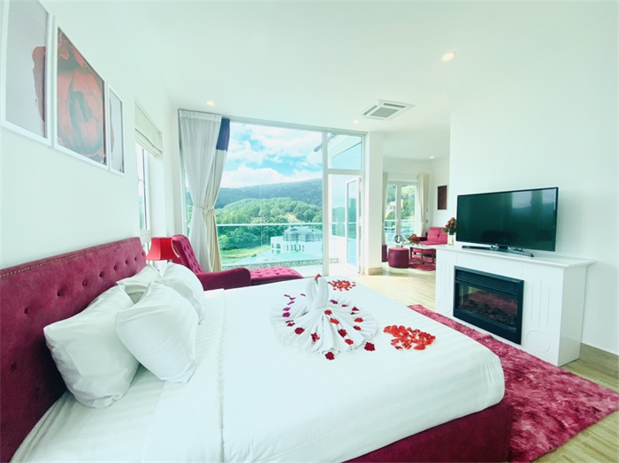 Villa cao cấp 4 Phòng Ngủ Hướng Hồ